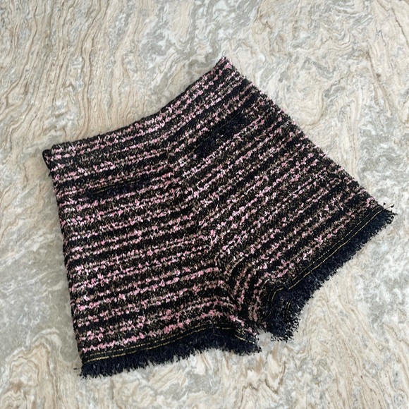 Shorts - Picture 1 of 5